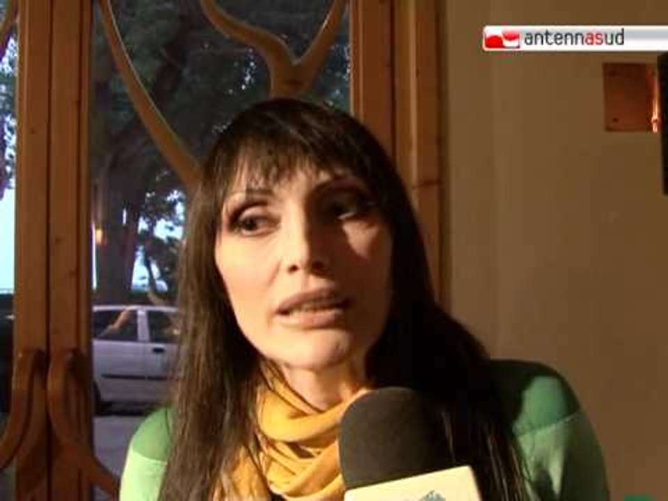 TG 03.11.10 Anna Oxa, ritorno a Bari con "Proxima"