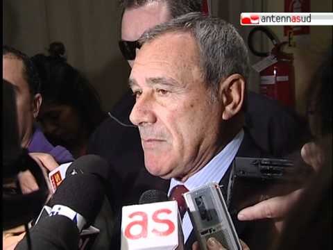 TG 05.11.10 Liberalizzazione reti wi-fi, Grasso lancia l'allarme