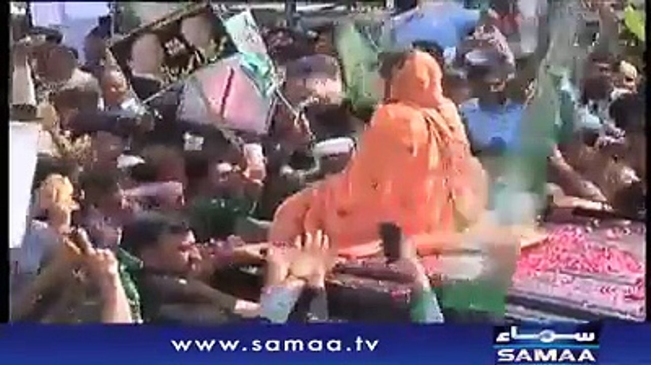 Marvi memon  Dance in pmln relly