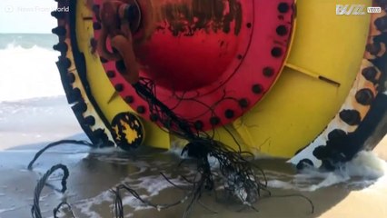 100 meters of tubing appear on English beach