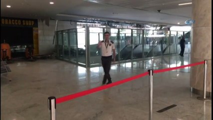 Ankara YHT Garı'nda Tavan Çöktü