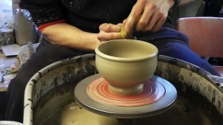 Throwing / Making a Pottery Rose Bowl on the Wheel