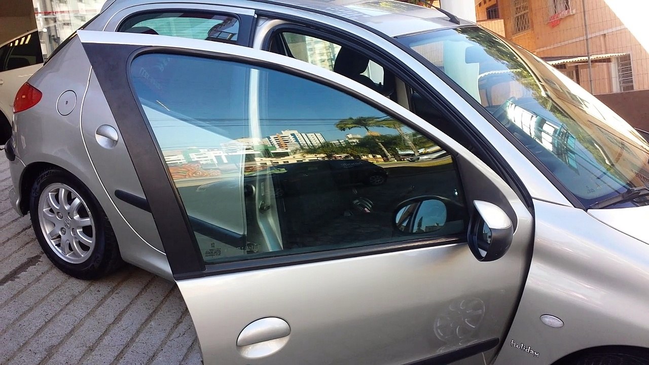 Vendido - Peugeot 206 1.4 Holiday 2006 - Rubens - Whatss (47)999580101 - Completo R$ 14.000,00