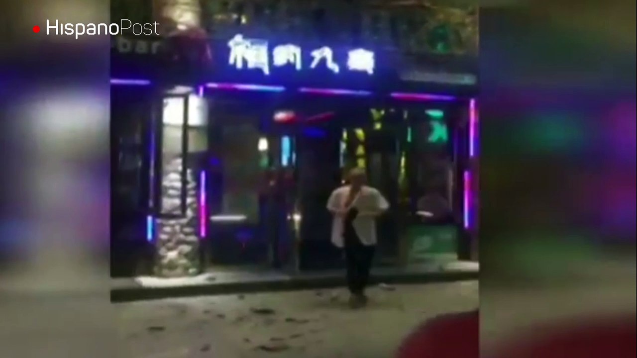 Aumentan a 24 los fallecidos por terremoto en el centro de China