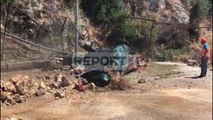 Report TV - Vlorë, shembet masivi shkëmbor zë poshtë një  makinë/FOTO