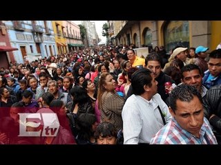 Simpatizantes a Mancera asisten a las afueras  de la ALDF por informe de labores/ Comunidad