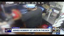 Man robs Phoenix Jack in the Box at gunpoint