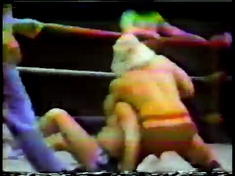 The High Flyers & Pepper Gomez vs The Legionnaires & Johnny Valiant