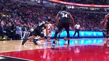 Michael Carter Williams Over The Shoulder Pass To Wade! 12.31.16