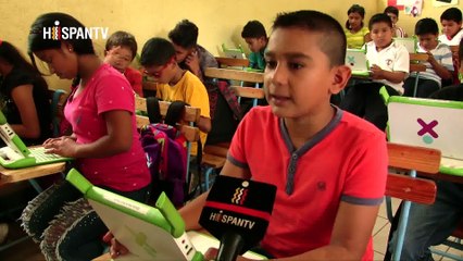 Cámara al Hombro - Una computadora por niño en Nicaragua
