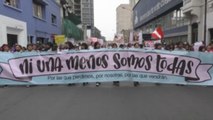 Miles de mujeres se manifiestan en Perú para rechazar la violencia de género