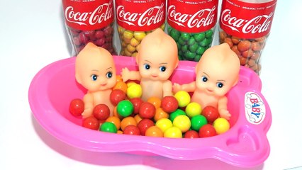 Learn colors with Baby Doll and M&M Chocolate, Songs Finger Family and Nursery Rhymes for Kids