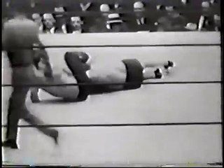 ED STRANGLER LEWIS VS DICK SHIKAT 1932