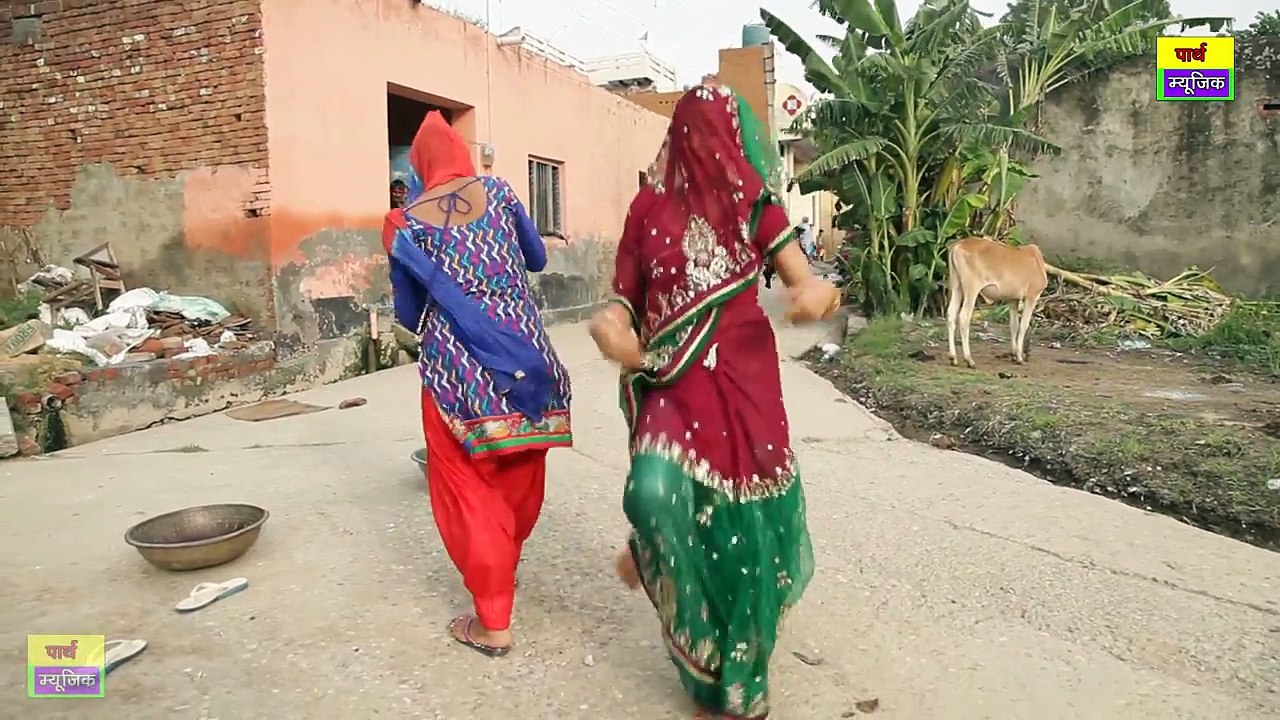 haryanvi dance |दो औरतो अपने डांस को लेकर भिड़ी -गाम वाले भी देख कर हैरान | crazy dance song