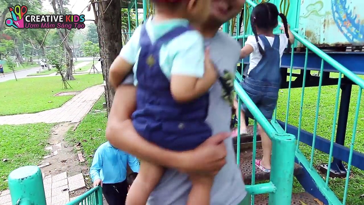 BÉ BÚN VÀ BÉ BẮP ĐI CHƠI CÔNG VIÊN LÁI TÀU RỒNG | Creative Kids