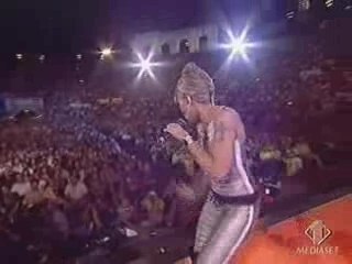 Mary J. Blige - Love @ First Sight (Live In Italy)