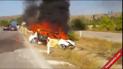 Bariyerlere çarpan araç alev topuna döndü: 1 ölü, 2 yaralı