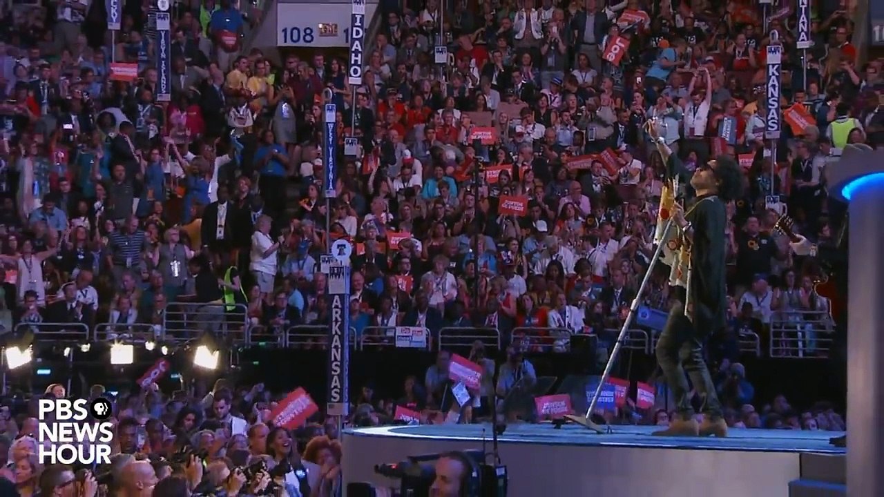 Watch Lenny Kravitz perform Let Love Rule at the 2016 Democratic National Convention