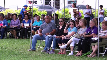 Católicos de Guam rezam pela paz