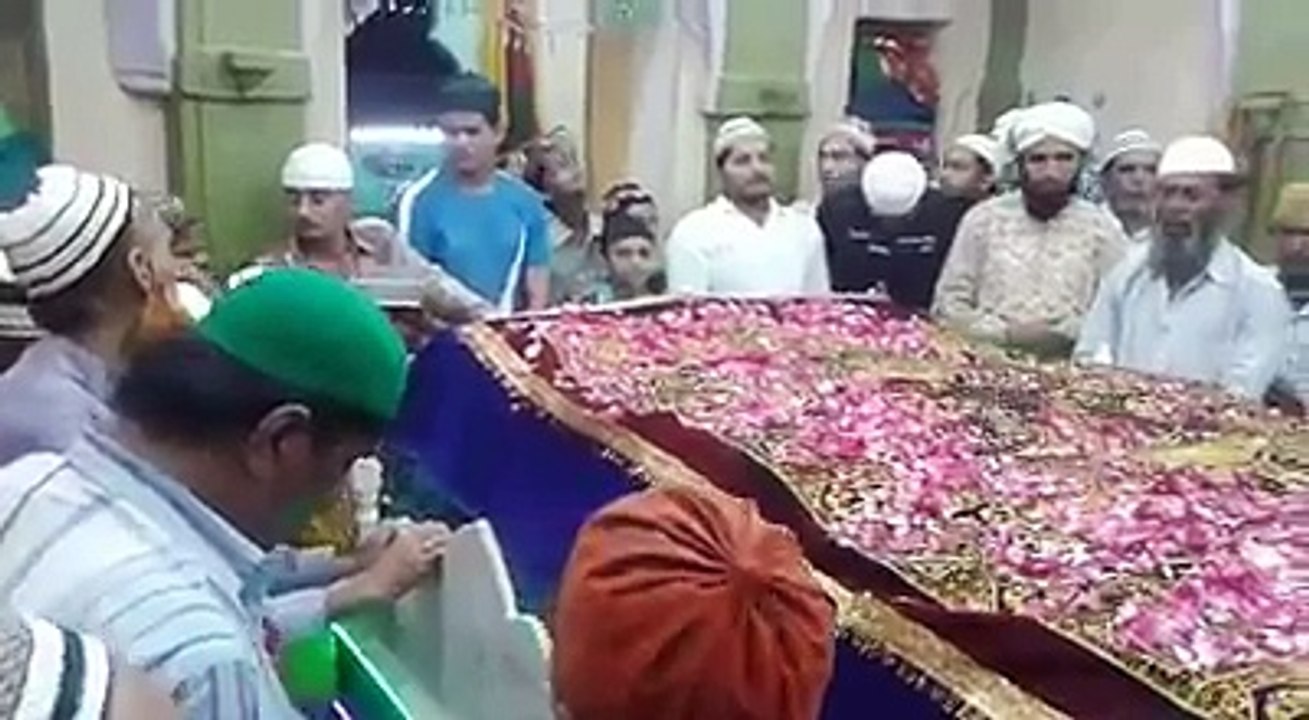 Hzrt Miskeen Shah Drbar -Kitiyanah.Mufti Malik Shafaqat Recite Fatiha.