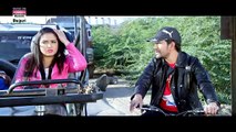 Dinesh Lal Yadav   Aamrapali Dubey - Bil Ke Peechhe Pad Gayila(360p)