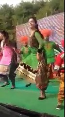 हनी सिंह के सांग पे पंजाबी लड़की का डांस नया वीडियो - YouTube