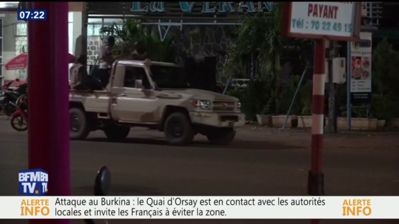 "On a entendu des détonations et on a vu des gens courir." Un témoin raconte l'attaque à Ouagadougou
