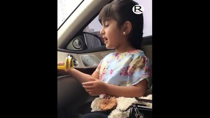 بطريقة لطيفة وعفوية ، طفلة تنصح والدها بالزواج أمام والدتها