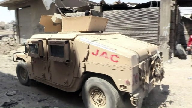 معارك عنيفة بالمدينة القديمة بالرقة