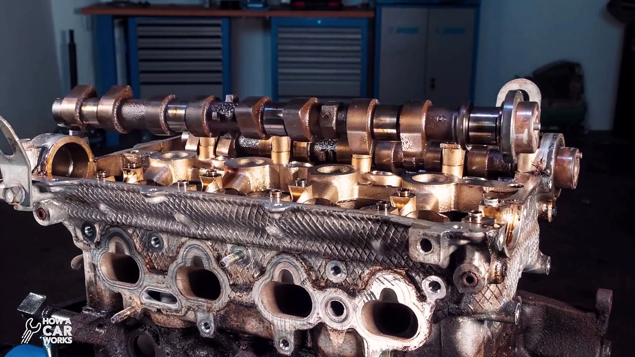 Démontage d'un moteur en stop motion ! SANS LES MAINS !!