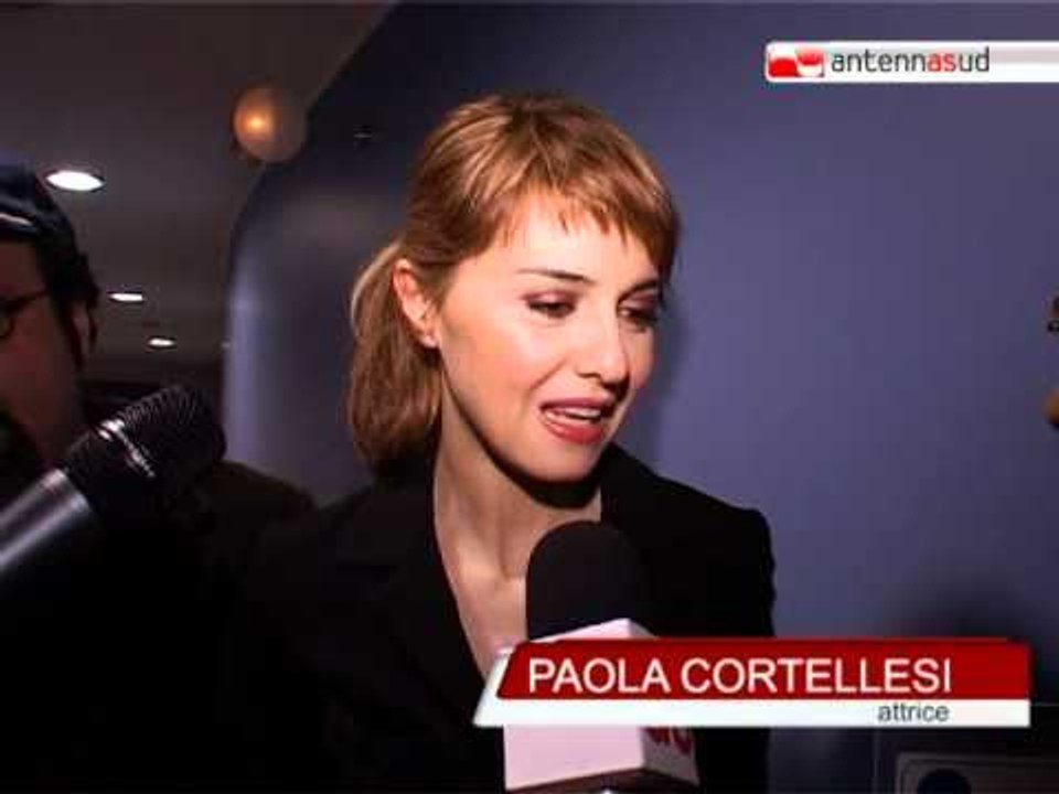 TG 21.03.11 Per il film "Nessuno mi può giudicare" a Bari gli attori Cortellesi e Papaleo