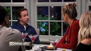 Kocktails With Khloé S1E11-S 1 E 11