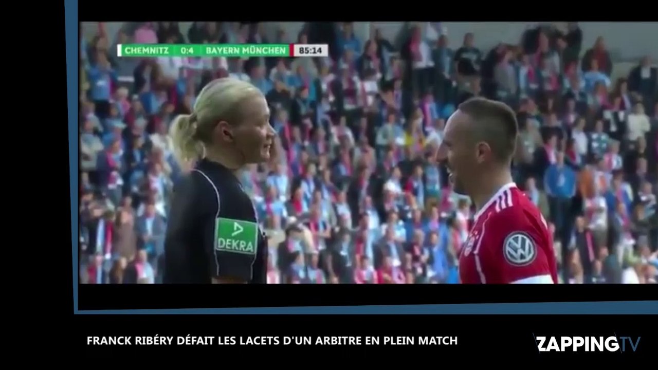 Bayern Munich : Franck Ribéry défait les lacets de l’arbitre en plein match (Vidéo)