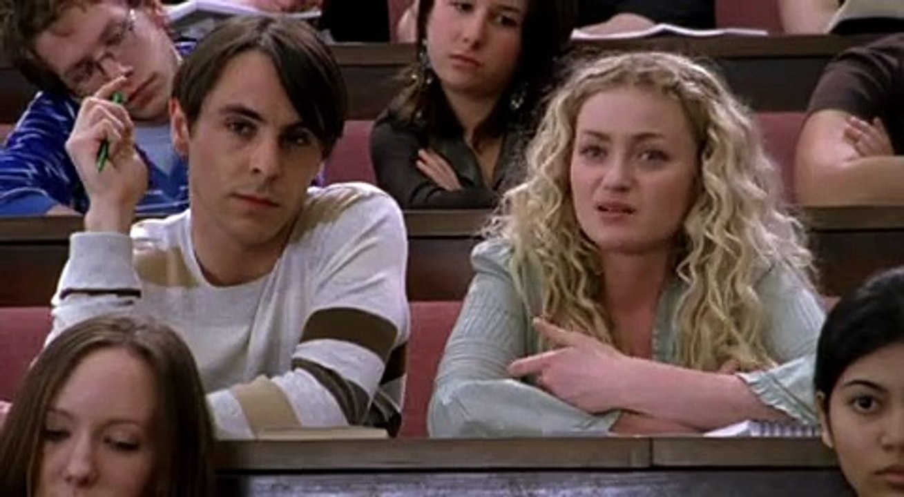 Afterlife S02E01 Roadside Bouquets