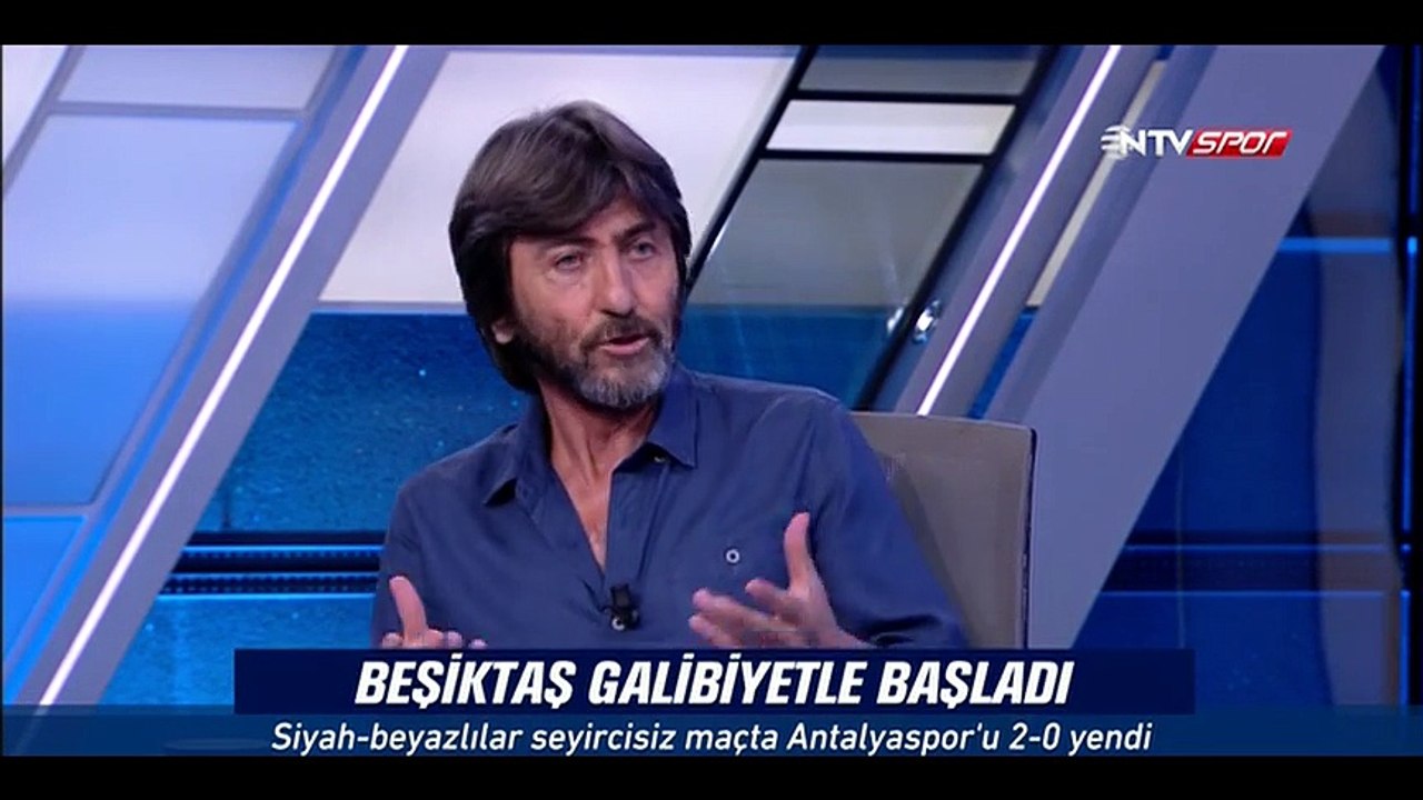 Rıdvan Dilmen canlı yayında Lucescu'yu bombaladı