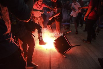 Kekecohan di forum Nothing To Hide 2.0