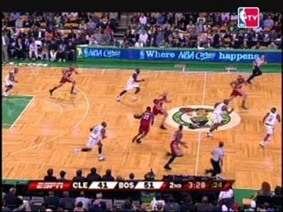 Dunk of the Night (26/10) : LeBron James