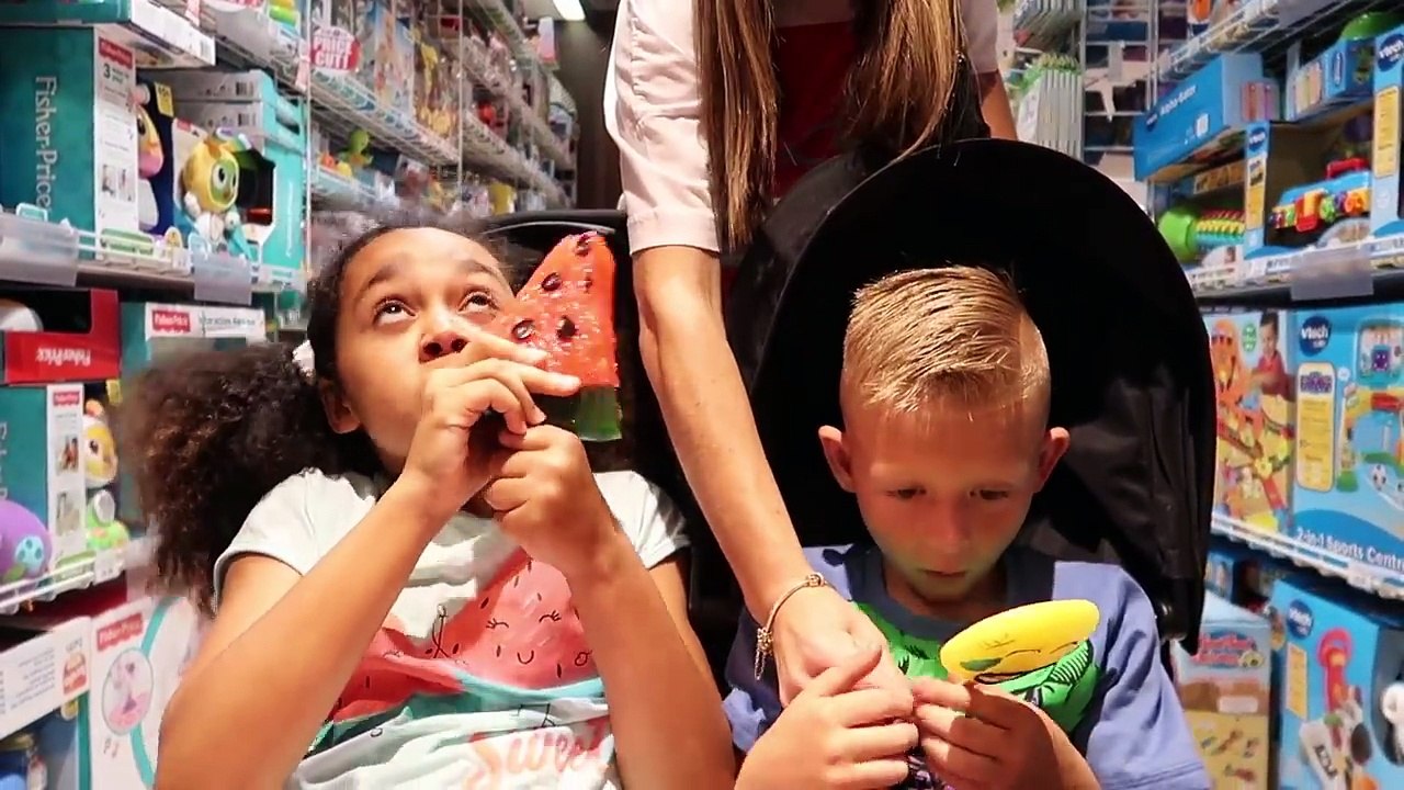 Bad Baby VS Crying baby Hide And Seek In Shopping Mall Toys R US Mommy Freaks Out!