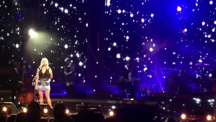 Miranda Lambert Breaks Down Over Blake Shelton at Concert