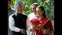 Manmohan Singh Kissing Sonia Gandhi