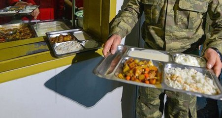 Sivas'ta Zehirlenme Şüphesiyle 31 Asker Hastaneye Kaldırıldı