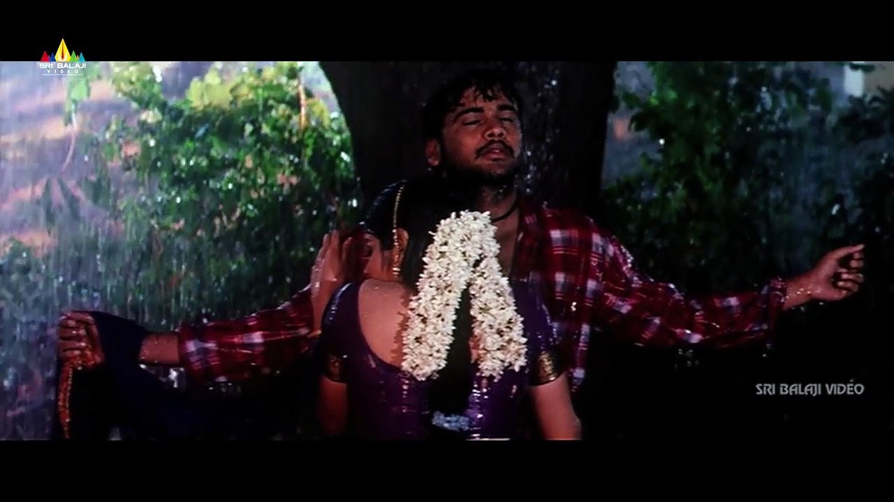 Mr.Errababu Movie Pooja Kissing Sivaji | Telugu Movie Scenes | Sri Balaji Video