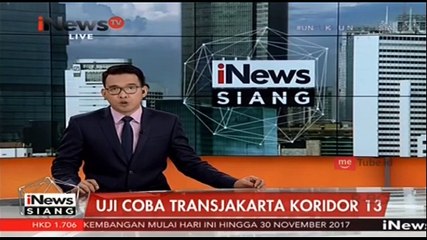 Tangga Halte Koridor 13 Transjakarta Terlalu Tinggi