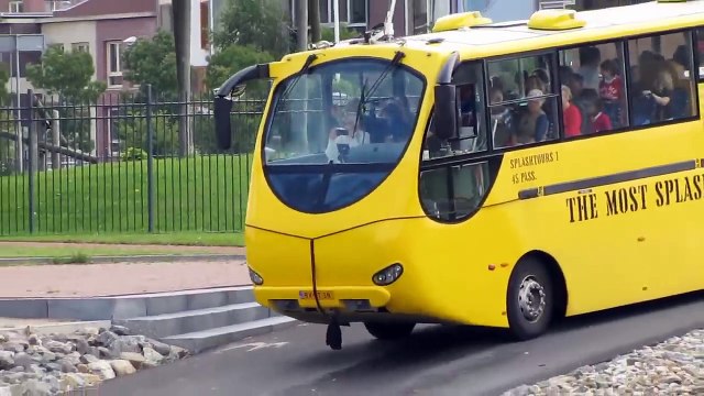 Rotterdam Splash Bus. Seeing is believing!! - dailymotion