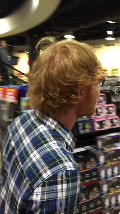 Ed surprises fan singing his song at the Mall