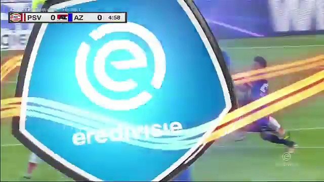 La terrible fracture d'un joueur de l'AZ Alkmaar contre le PSV Eindhoven !