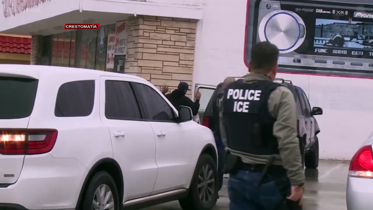 INSTAN A DENUNCIAR INDOCUMENTADOS