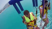 La corde lâche pendant que ce couple fait du parachute ascensionnel !