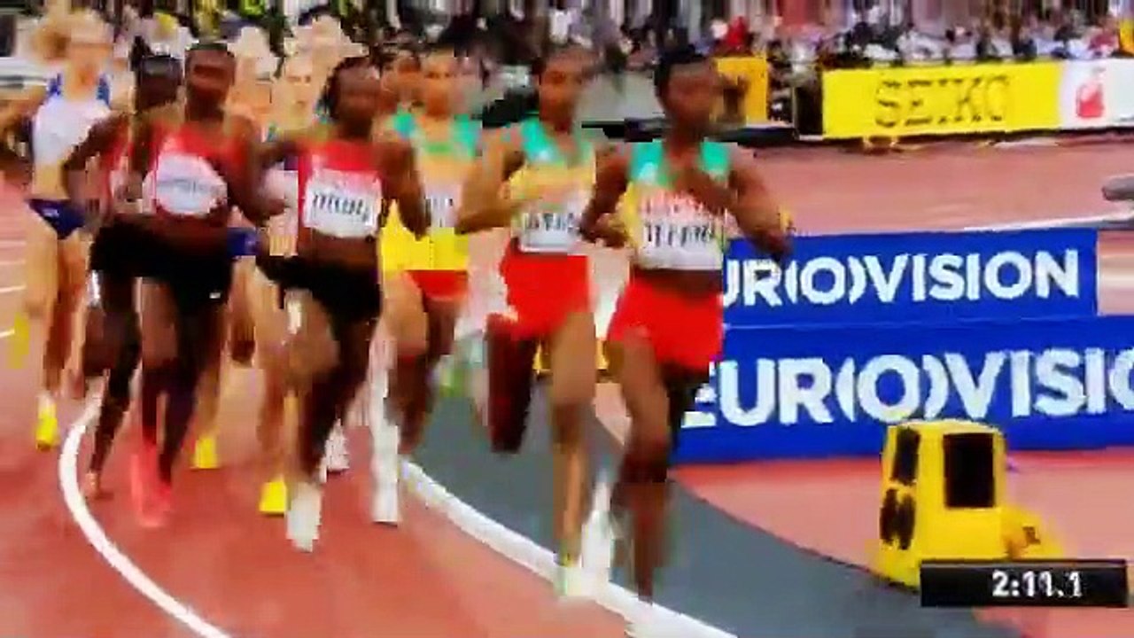 Saut en hauteur : Mutaz Barshim passe une barre de 1m92 comme une haie !s