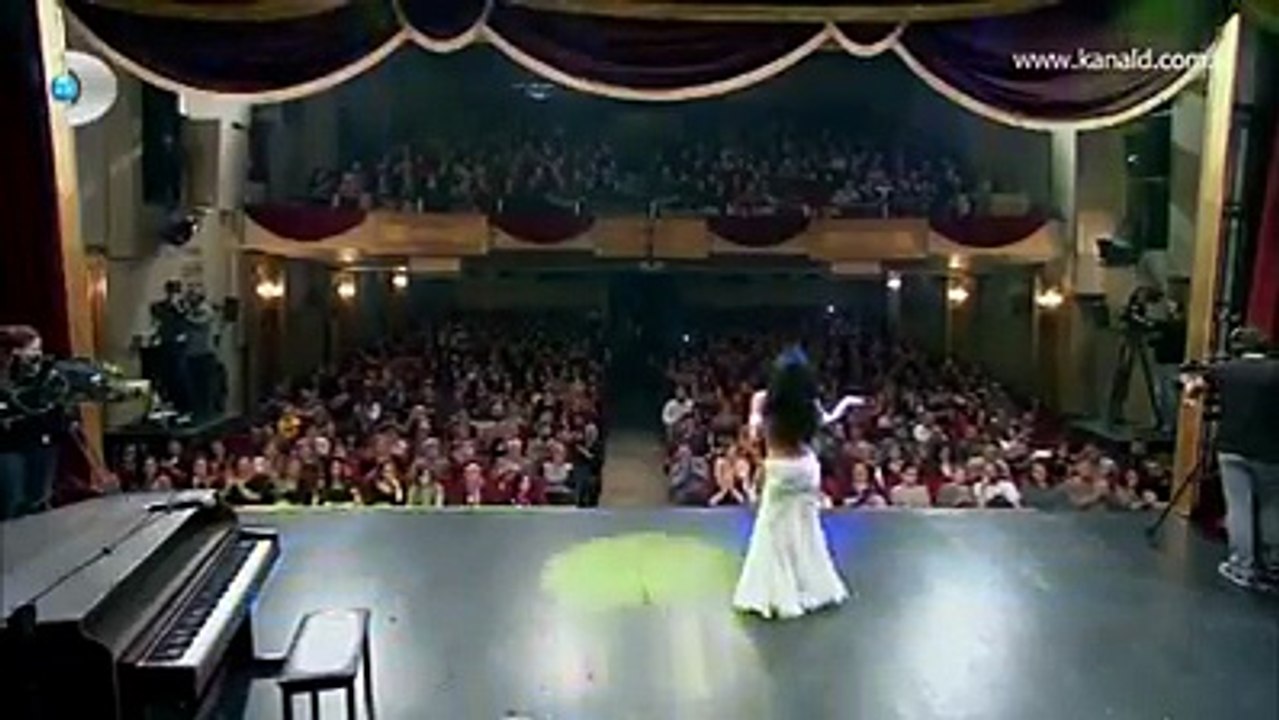 Hot belly dance